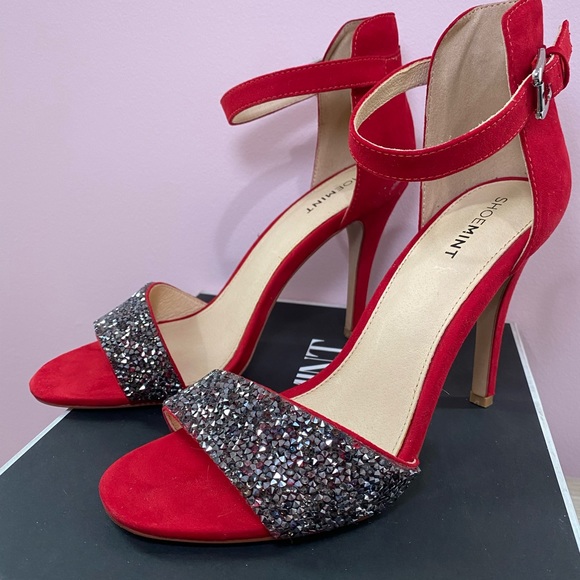 Ankle strap heels, shoemint “Giselle” red pumps worn once - Picture 9 of 9